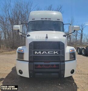 Mack Anthem Sleeper Truck in Minnesota
