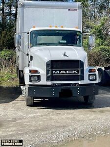 Mack Box Truck in Virginia