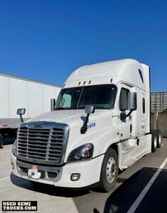 2016 Freightliner Cascadia Sleeper Truck in California