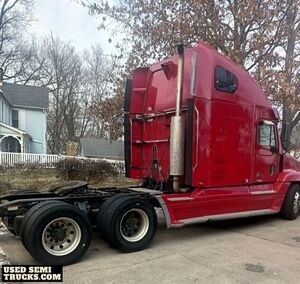 Freightliner Century Sleeper Truck in Illinois
