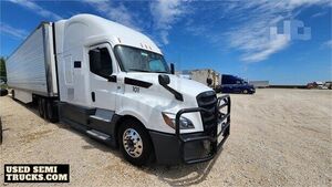 Freightliner Cascadia Sleeper Truck in Texas