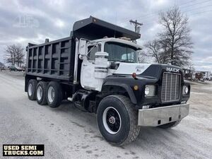 1999 Mack Dump Truck in Texas